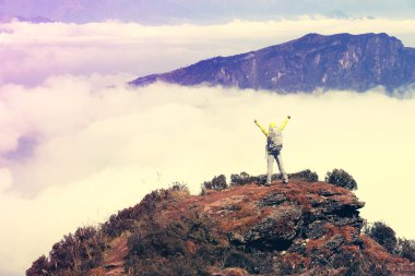 Menemukan Stabilitas dalam Kesederhanaan